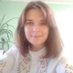 Іванців Ольга Романівна.